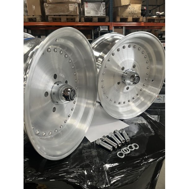 MUSCLE CAR DRAG V1  2 stk 7x15 + 2 stk 8x15 - 5x120.65  including 20 ea open end lug nuts ( NEW wheels � need a little polish )