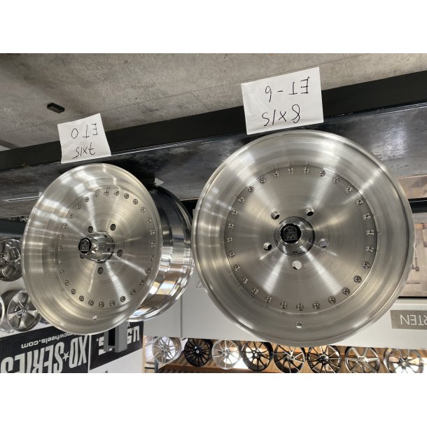 MUSCLE CAR DRAG V1  2 stk 7x15 + 2 stk 8x15 - 5x120.65  including 20 ea open end lug nuts ( NEW wheels � need a little polish )