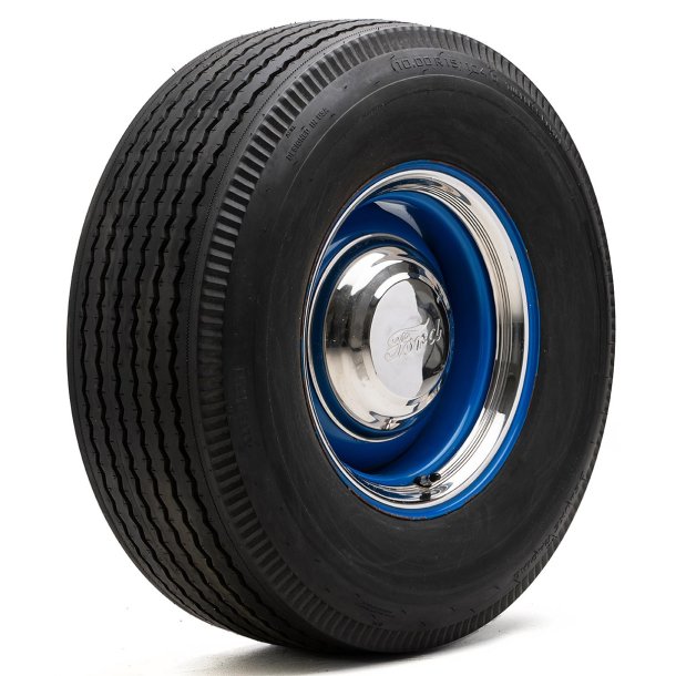 700-15 AUBURN DELUXE Blackwall