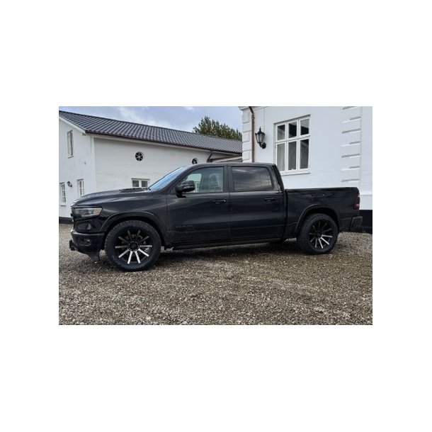 10x22 KMC XD847 Matteblack / Grey Tint med dk , TPMS sensorer og mtrikker