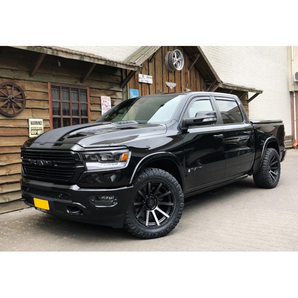 10x22 KMC XD847 Matteblack / Grey Tint med dk , TPMS sensorer og mtrikker