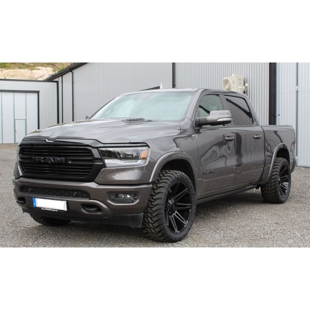 10x22 Dirt D88 Glossblack med dk , TPMS sensorer og mtrikker