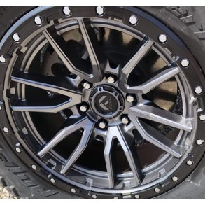 10x22 Fuel D680 Grey / Matteblack med dk , TPMS sensorer og mtrikker
