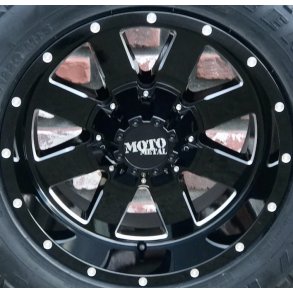 10x22 Moto Metal MO962  Glossblack / Milled med dk , TPMS sensorer og mtrikker