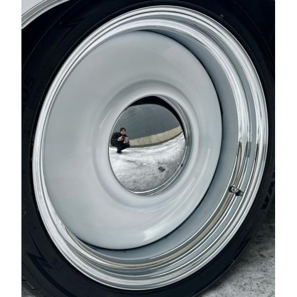 REVOLUTION SMOOTHIE STEEL Gloss White / Chrome 8x20, ET 0, CB 94.3, 5x127