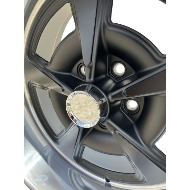 REVOLUTION BULLET Matteblack / Polish 8x18 ET=0 CB=73.1 5x114.3