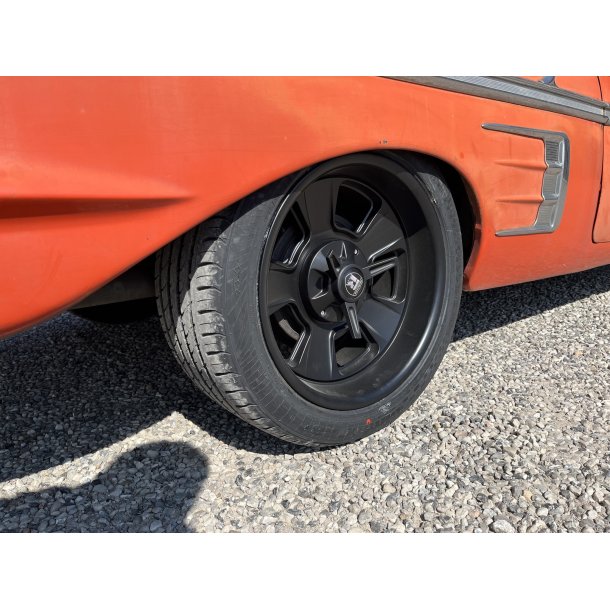 REVOLUTION LEGEND MATTEBLACK  8x18 + 9.5x18  WITH TIRES -5x127