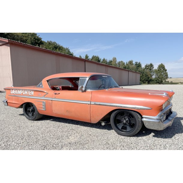 REVOLUTION LEGEND MATTEBLACK  8x18 + 9.5x18  WITH TIRES -5x127